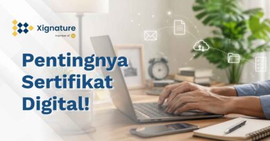 Ilustrasi seseorang sedang bekerja dengan laptop untuk mengelola dokumen elektronik yang dilindungi oleh sertifikat digital demi menjamin legalitas hukum.