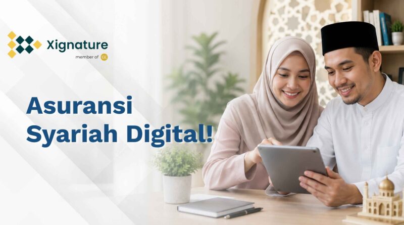 Sepasang suami istri muslim tersenyum bersama sambil meninjau akad polis asuransi syariah digital pada perangkat tablet di dalam ruangan berornamen islami.